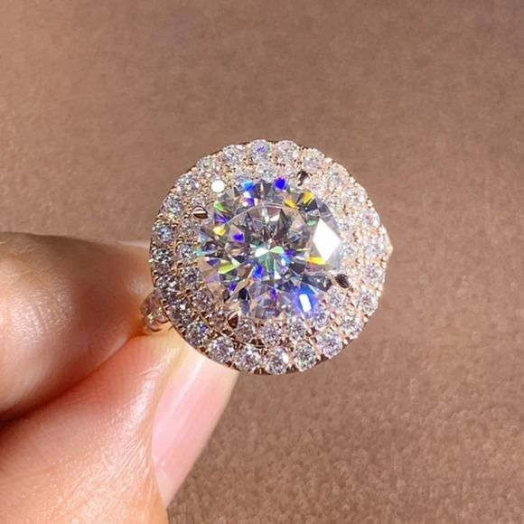 💝 "Super Large Round Shiny CZ Hollow Luxury Rose Gold Plated Ring, UNVN1… - Picture 2 of 7